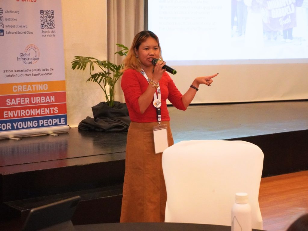 Raven Mensenas, an S²Cities Youth Innovation Fellow from Baguio City, Philippines, discussing their urban gardening project.